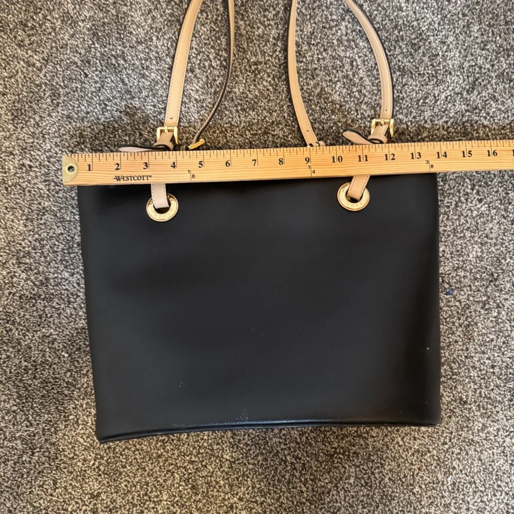 Michael Kors Jet Set Travel Black Shoulder Leather Bag